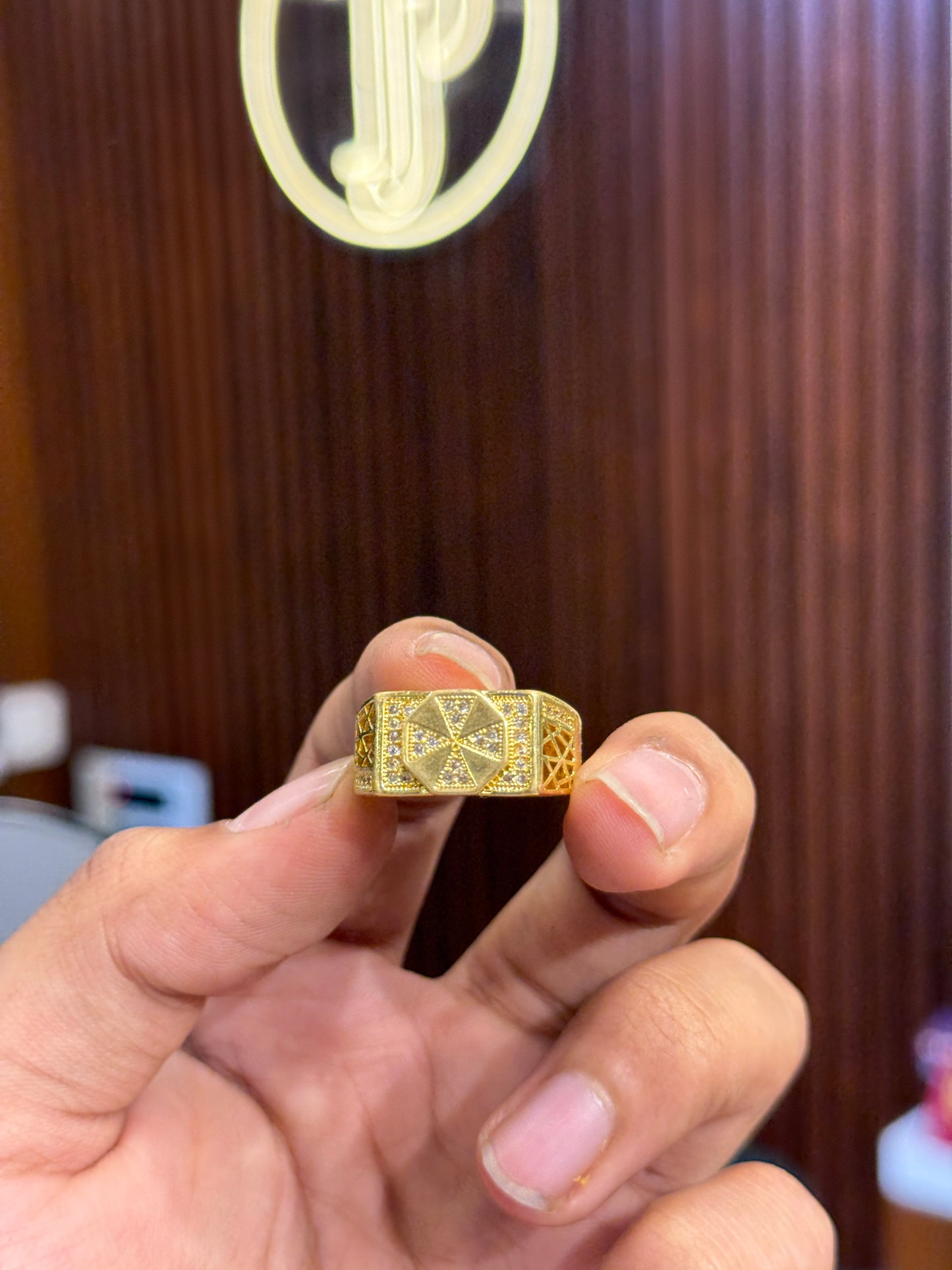 Ring ⭐⭐⭐⭐☆ 4.0 (13,200)