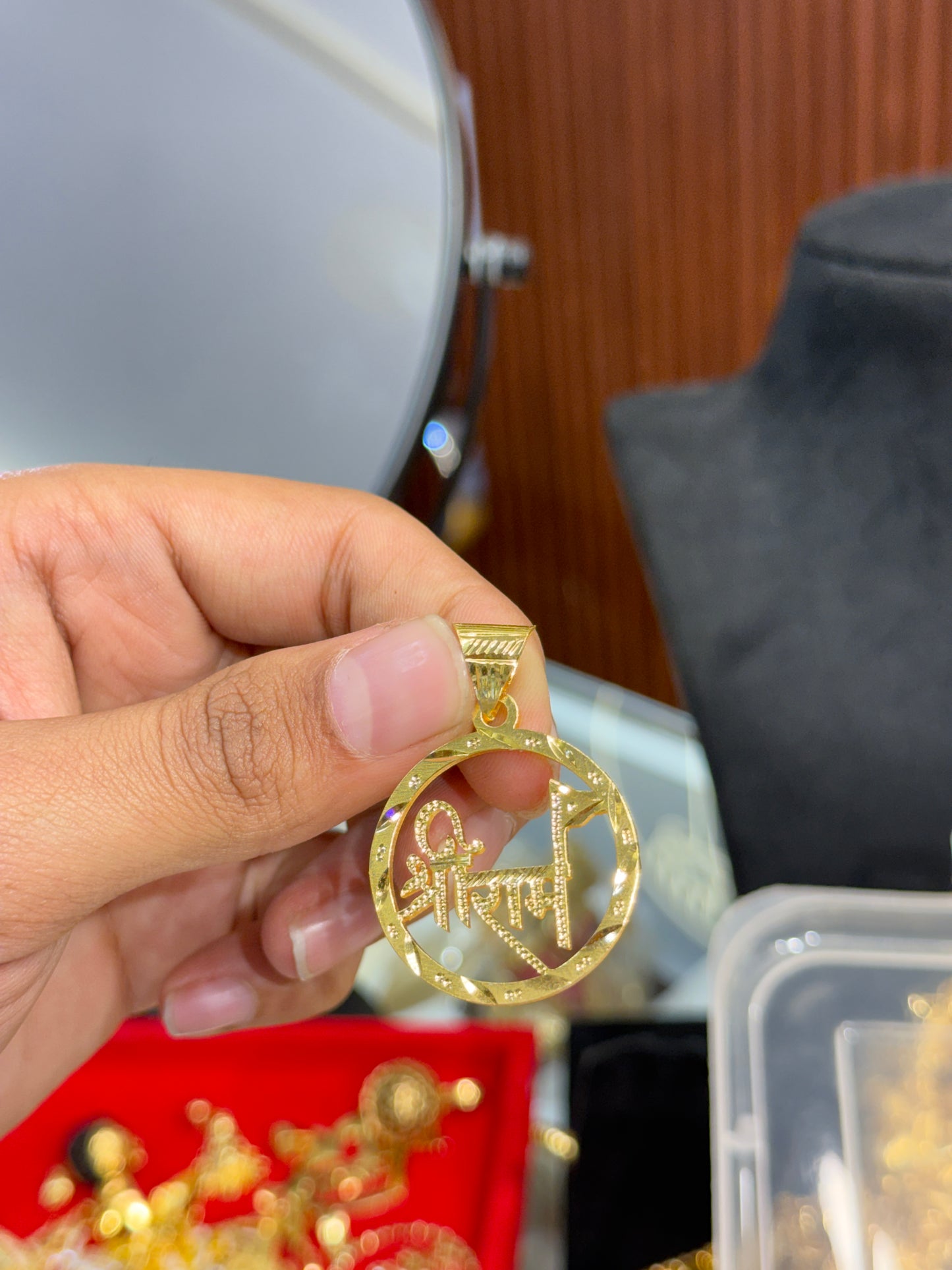 Shriram pendent ⭐⭐⭐⭐☆ 4.0 (2,980)