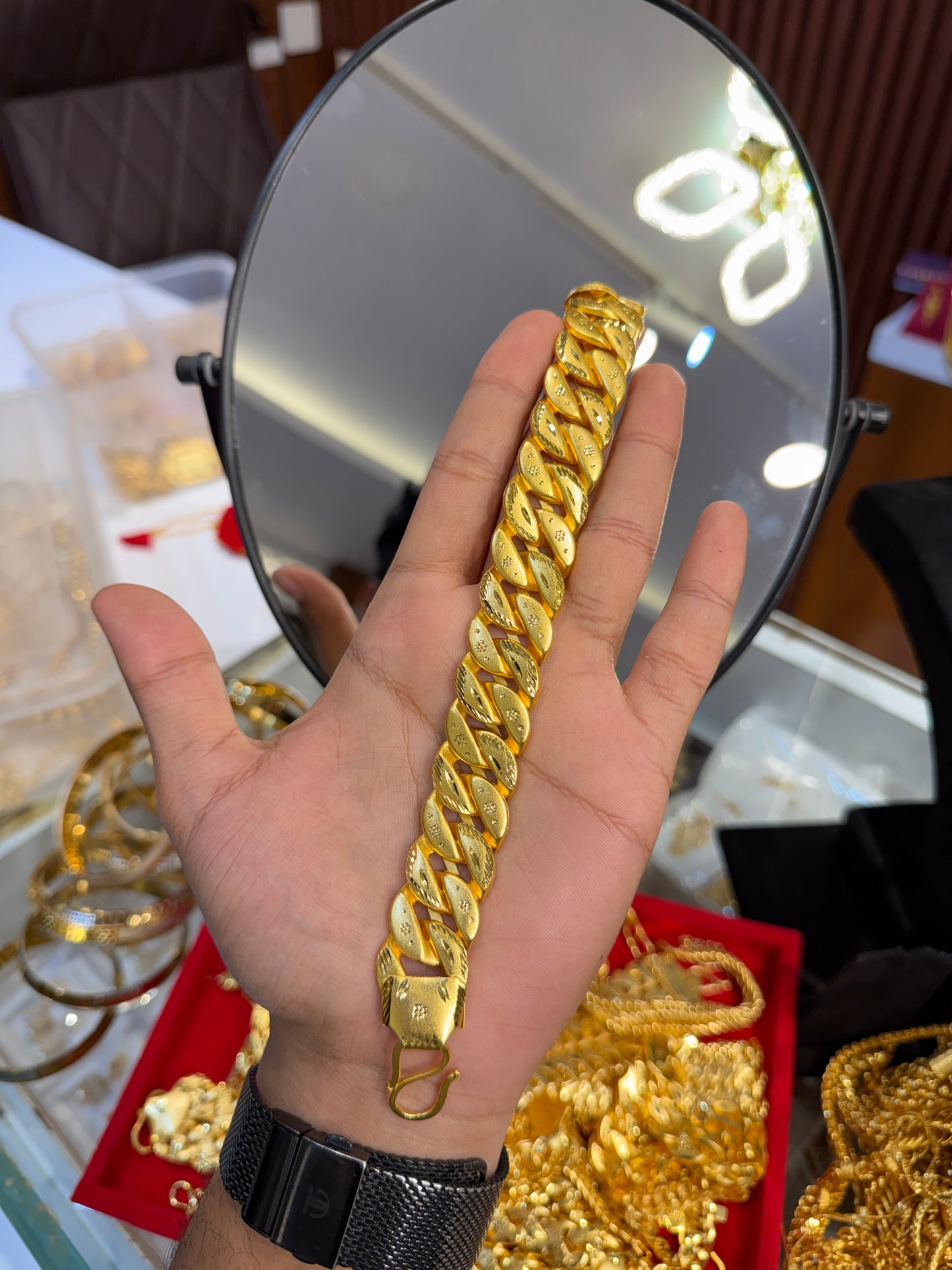 Bracelet ⭐⭐⭐⭐☆ 4.3 (14,950)