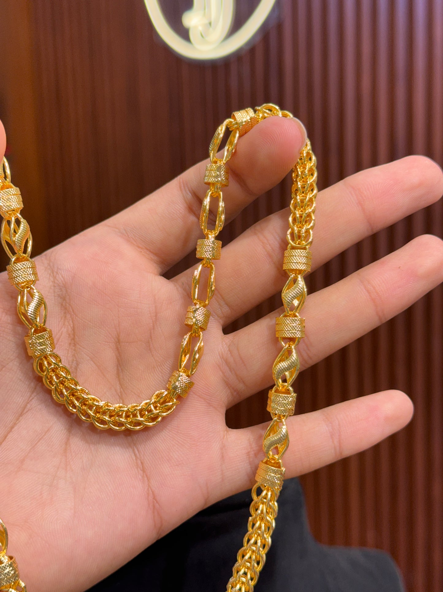 Chain ⭐⭐⭐⭐⭐ 4.9 (12,845)
