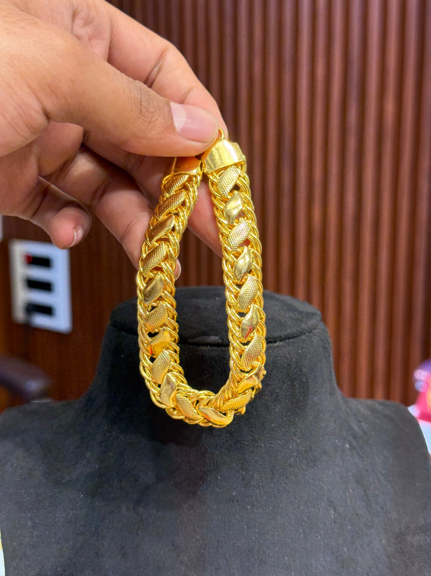 Bracelet ⭐⭐☆☆ 2.9 (6,130)