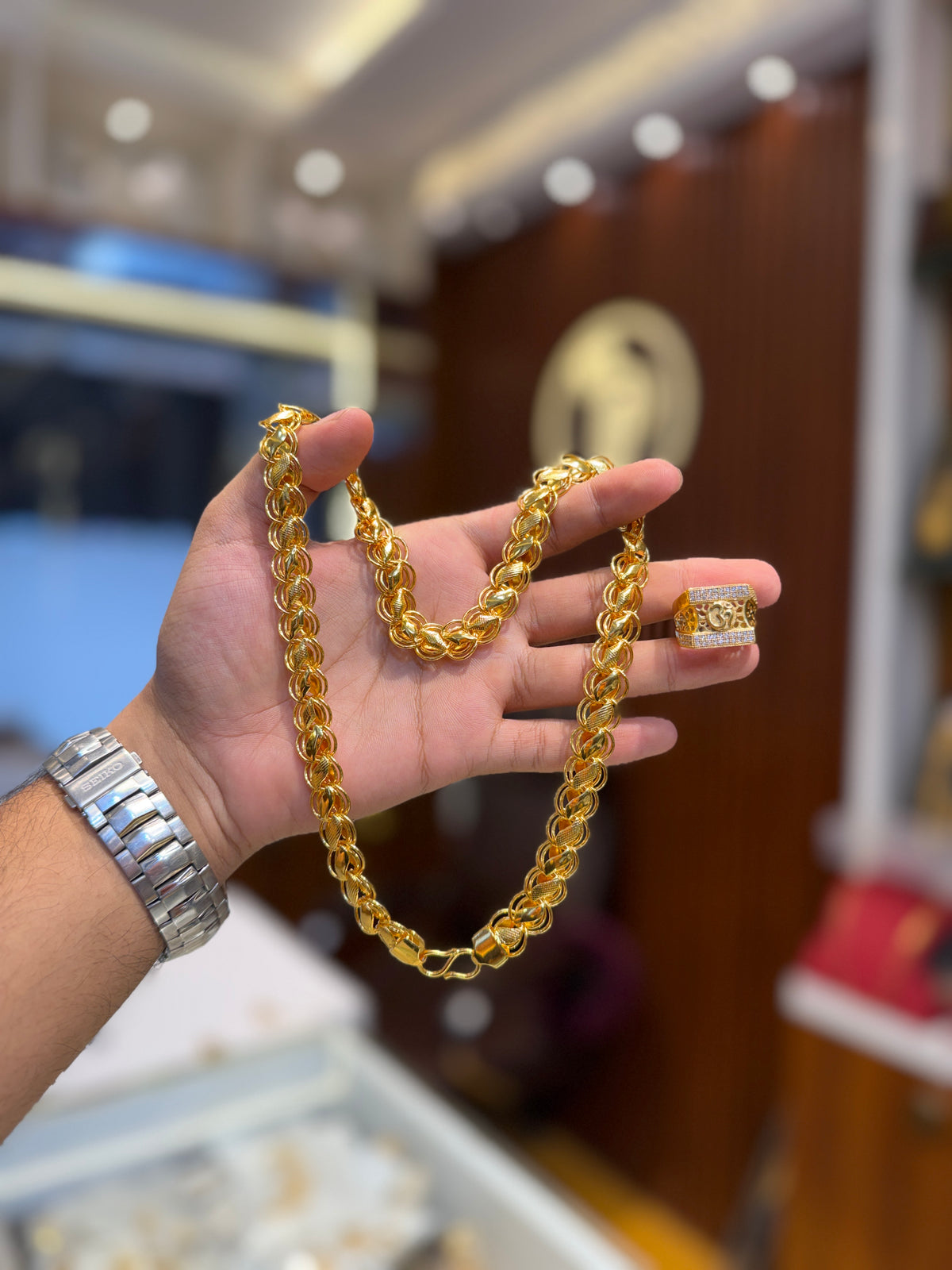 Lotus chain + om rings