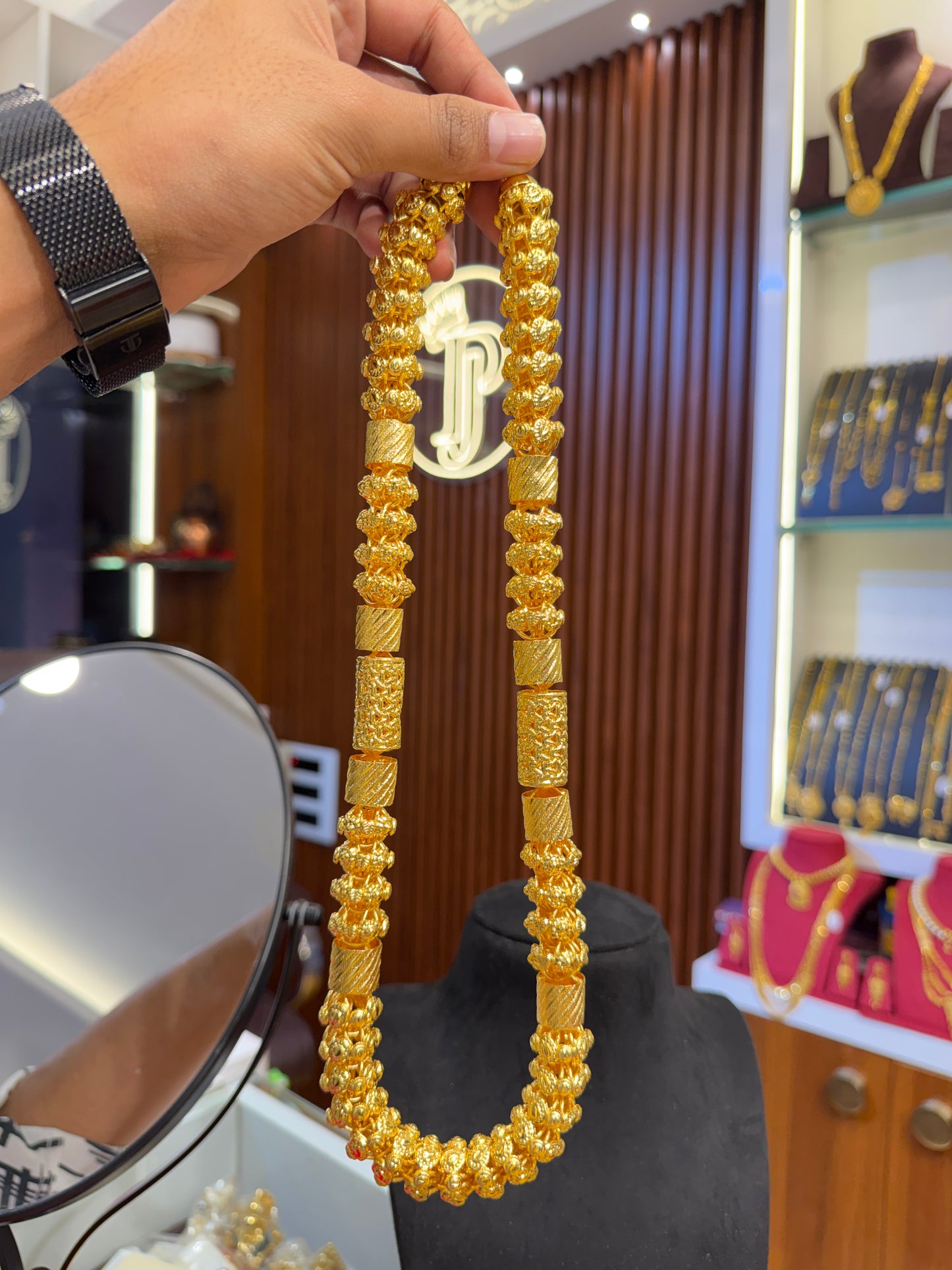 hollow chain