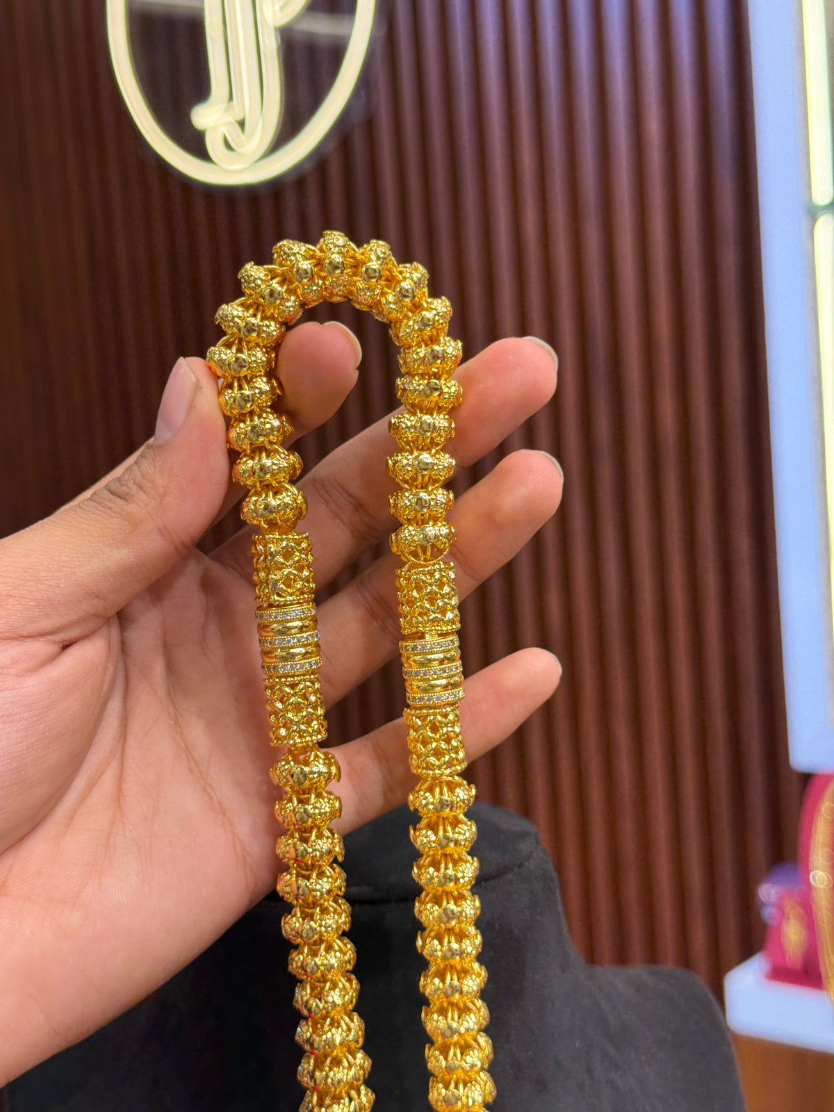 Ad rajwadi chain ⭐⭐⭐⭐☆ 4.4 (6,780)