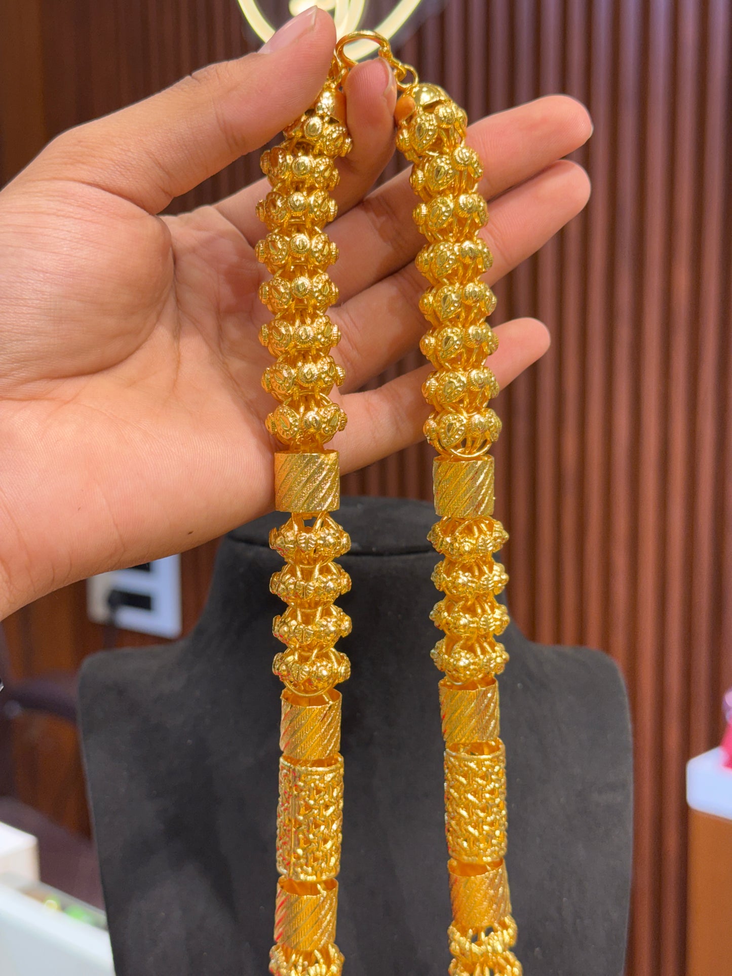 hollow chain