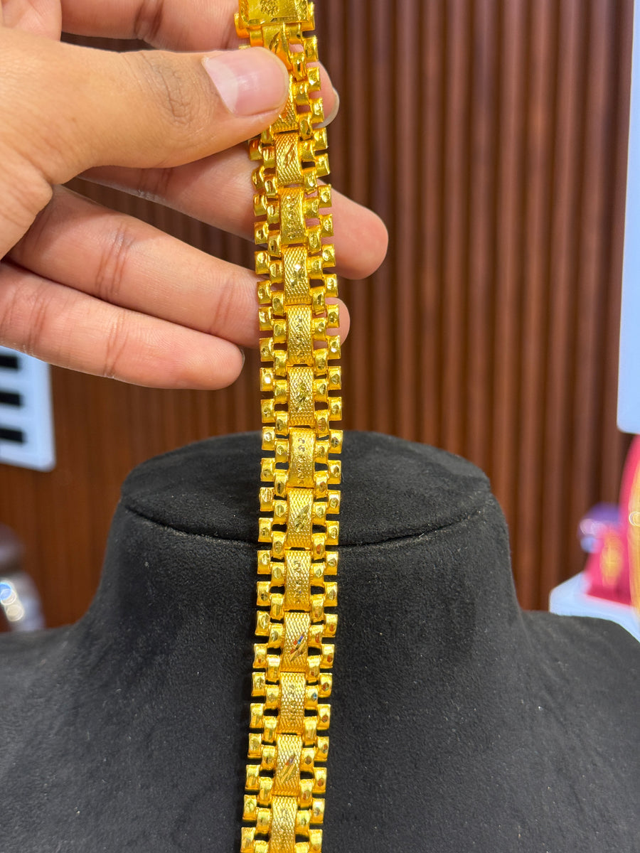 Bracelet