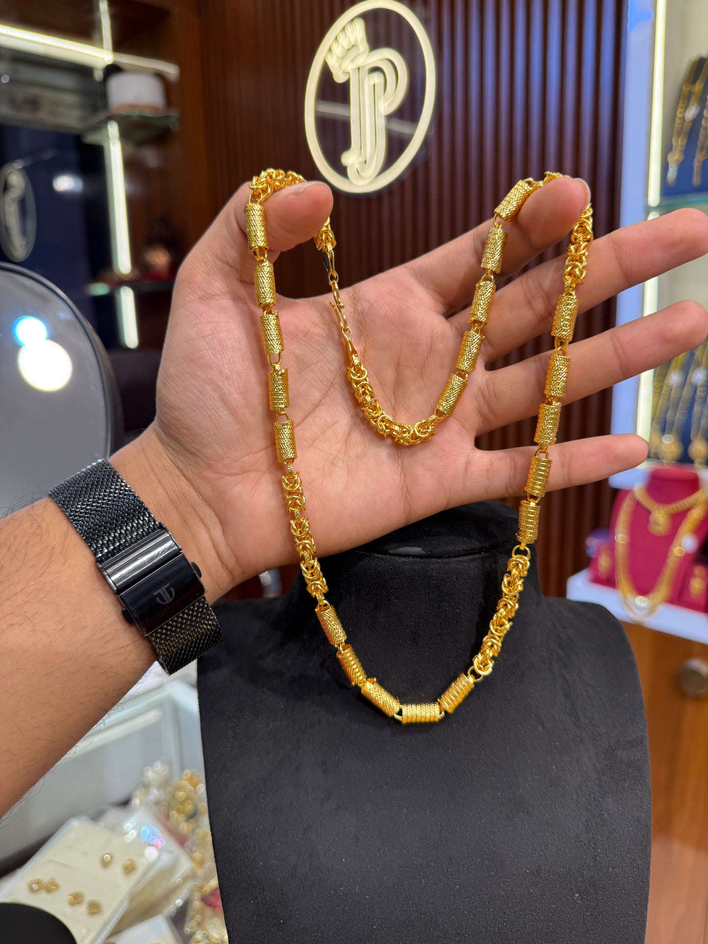 Chain ⭐⭐⭐⭐☆ 4.4 (12,110)