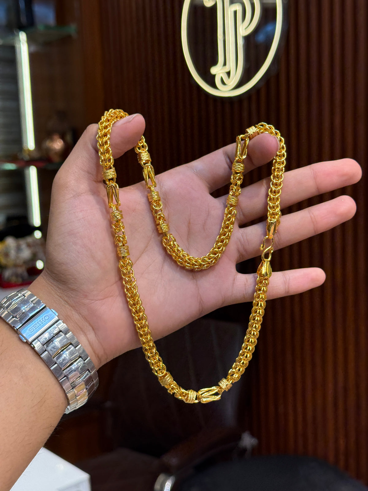 Indo italian chain ⭐⭐⭐⭐⭐ 4.5 (8,340)