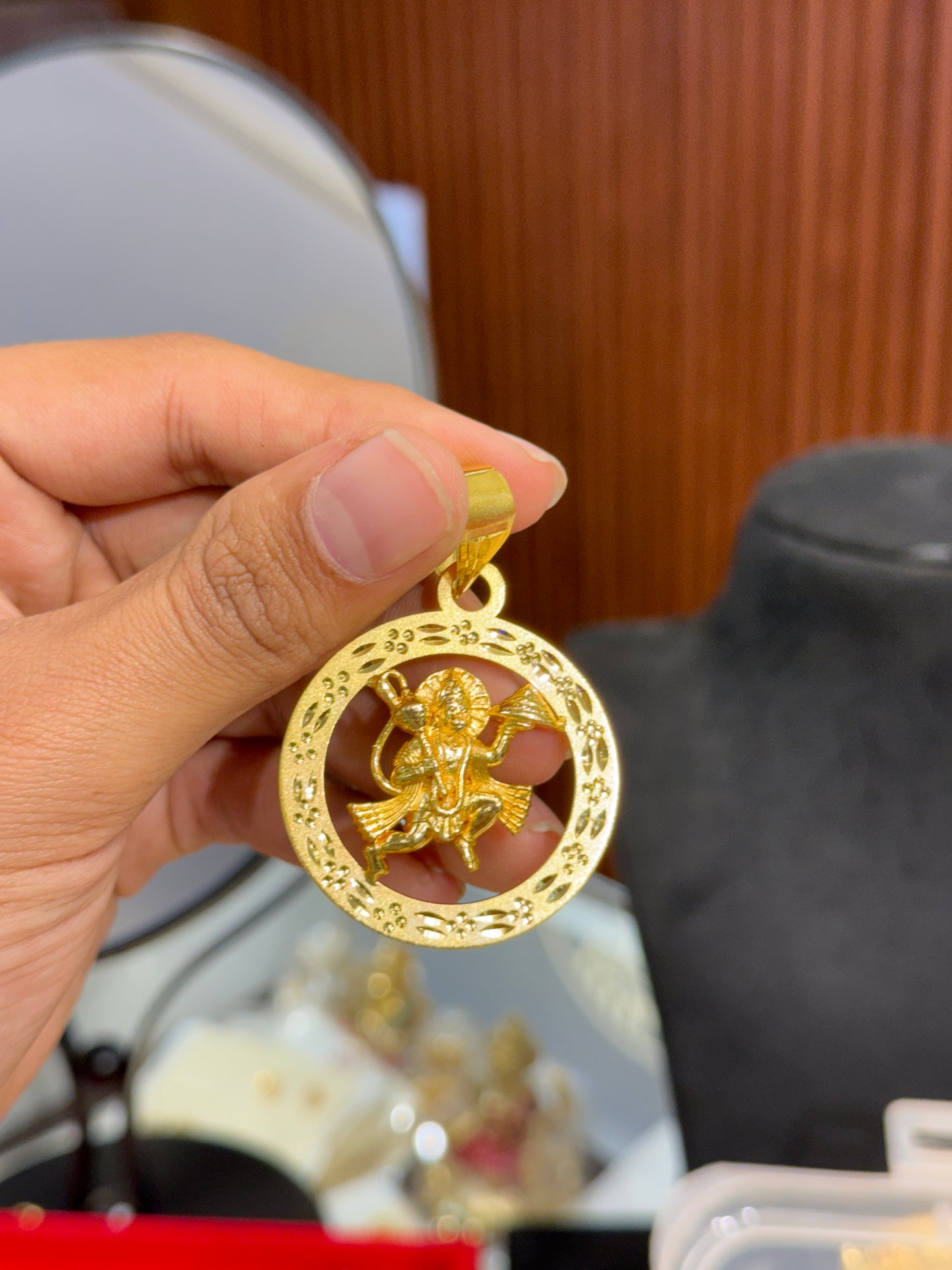 Hanuman pendent ⭐⭐⭐☆☆ 3.0 (8,990)