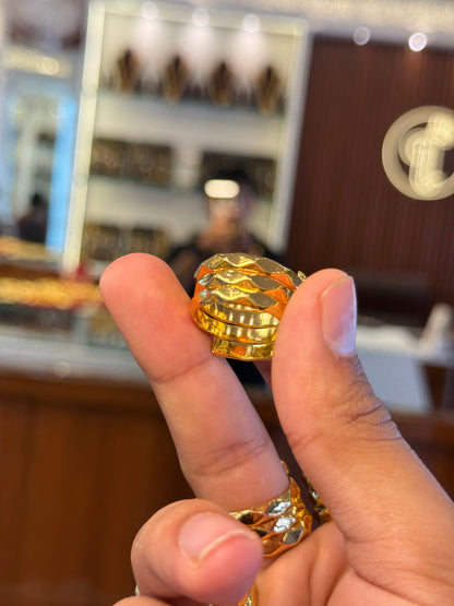 Gold ring ⭐⭐⭐⭐⭐ 4.5 (8,340)