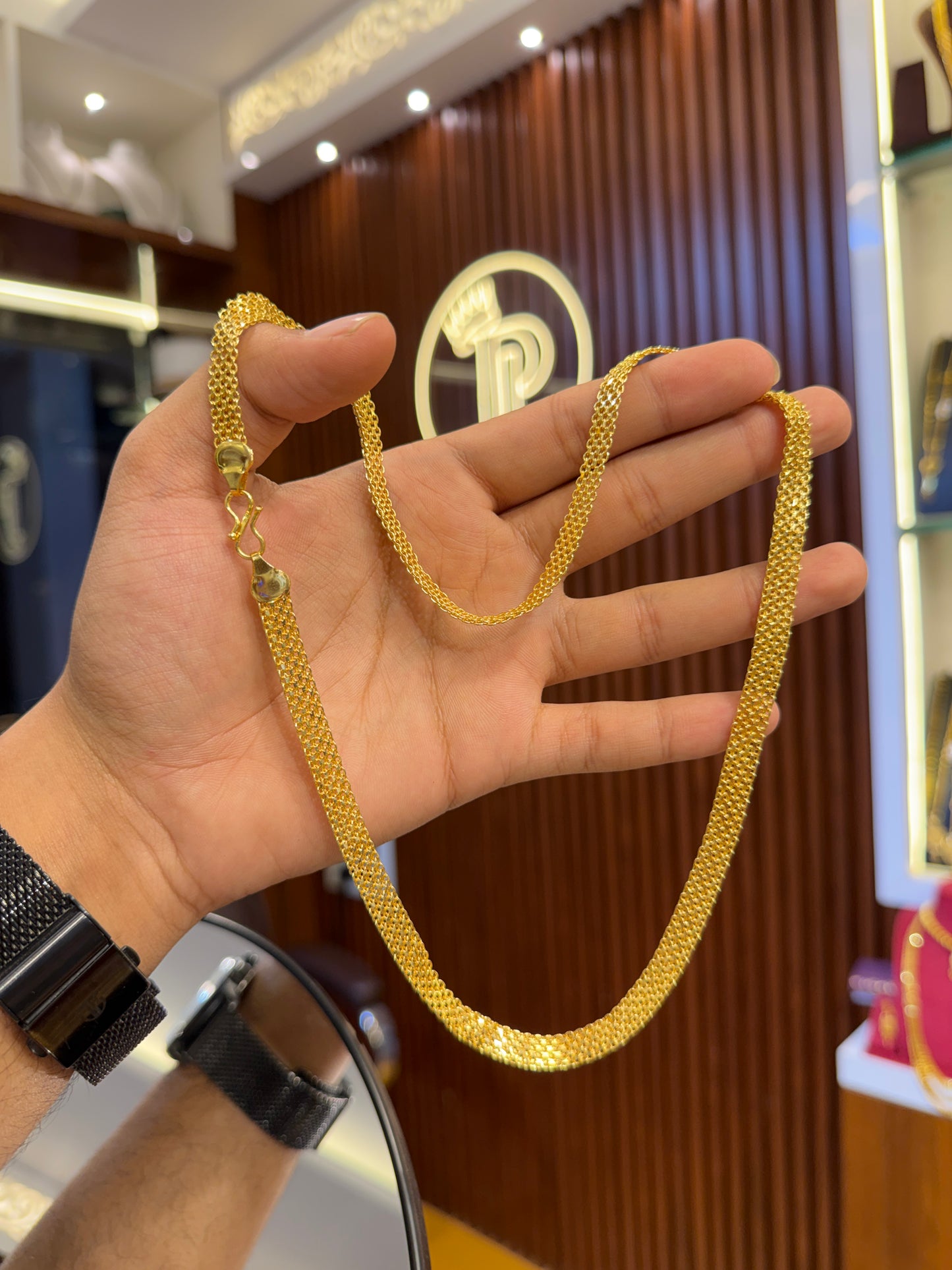 Highway chain ⭐⭐☆☆ 2.8 (2,450)