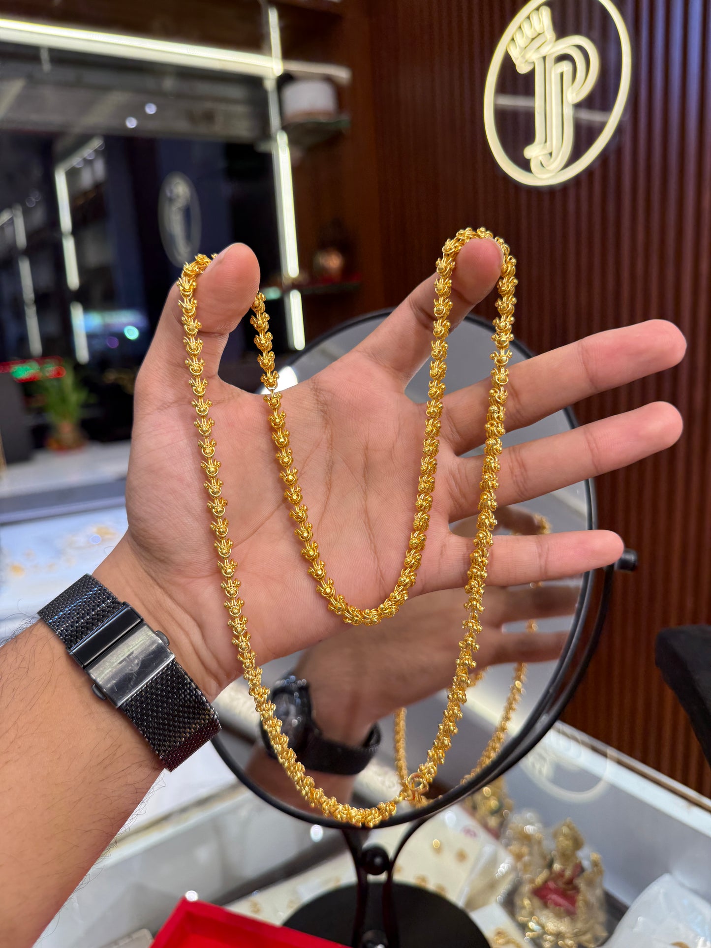 Chain .	⭐⭐⭐⭐⭐ 4.8 (9,430)
