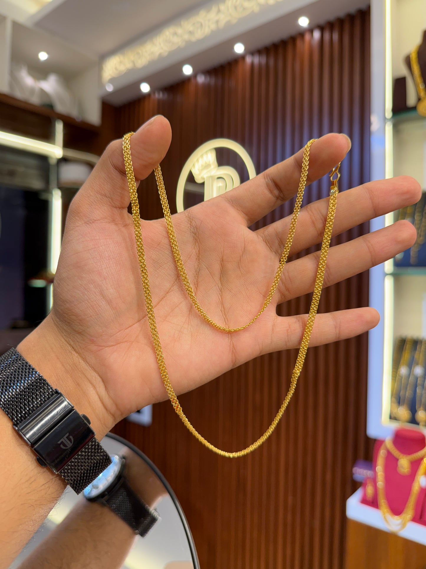 Highway chain  	⭐⭐⭐⭐⭐ 4.9 (12,845)