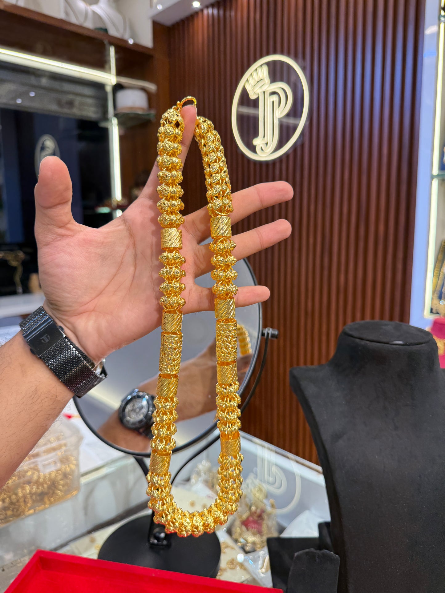 hollow chain
