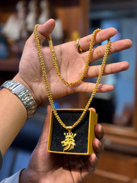 South chain + lion pendent 🦁