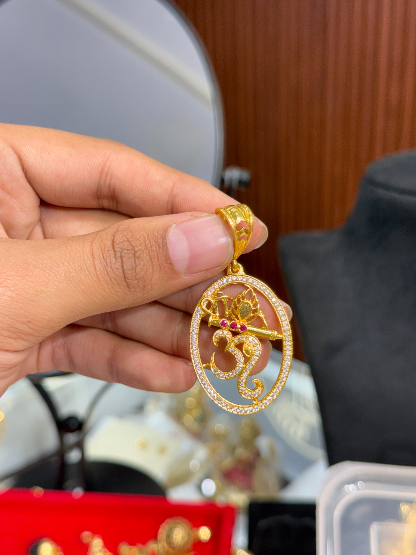Om pendent ⭐⭐⭐⭐☆ 4.3 (4,860)