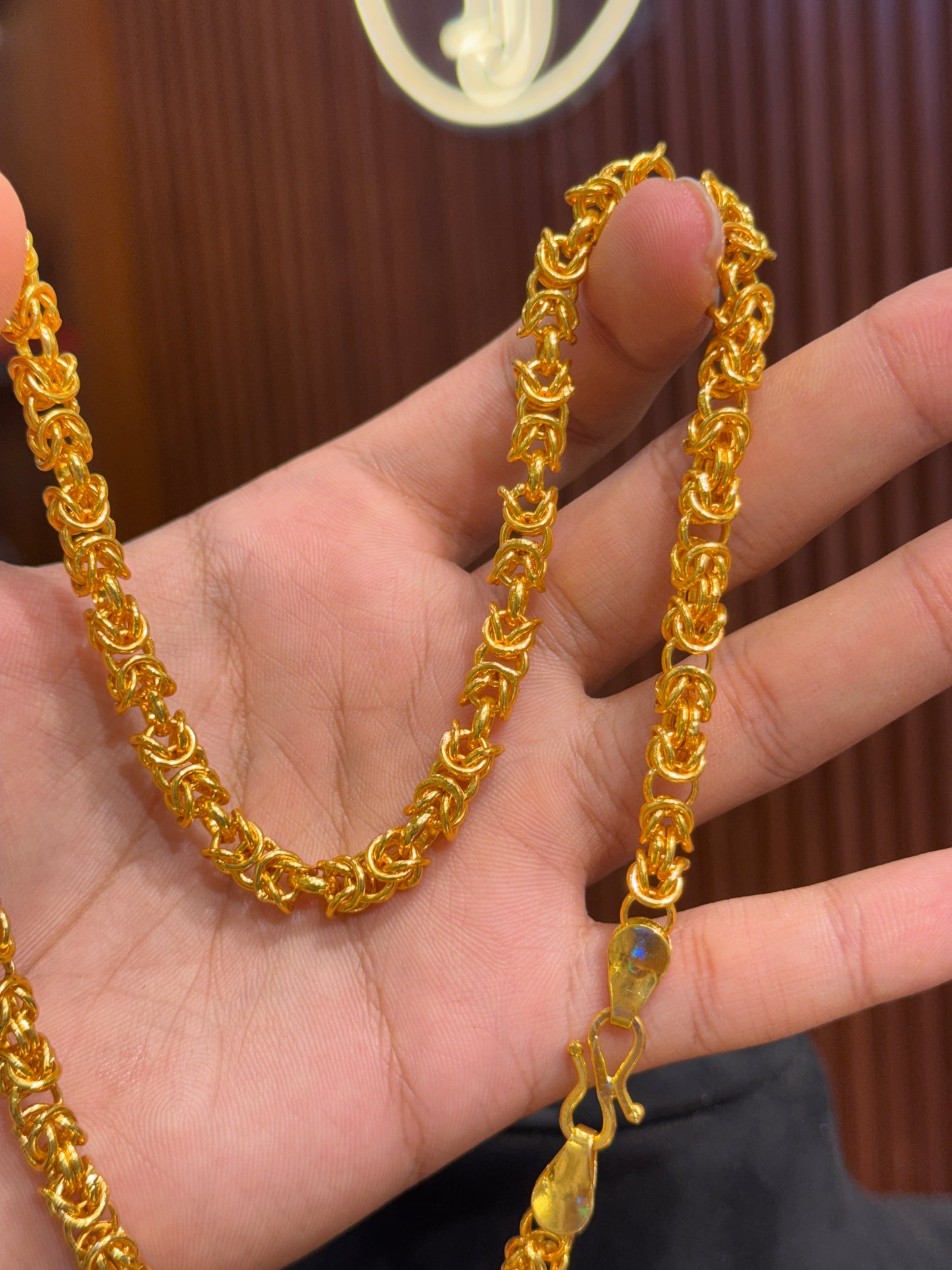 Chain.	⭐⭐⭐⭐⭐ 4.8 (9,430)