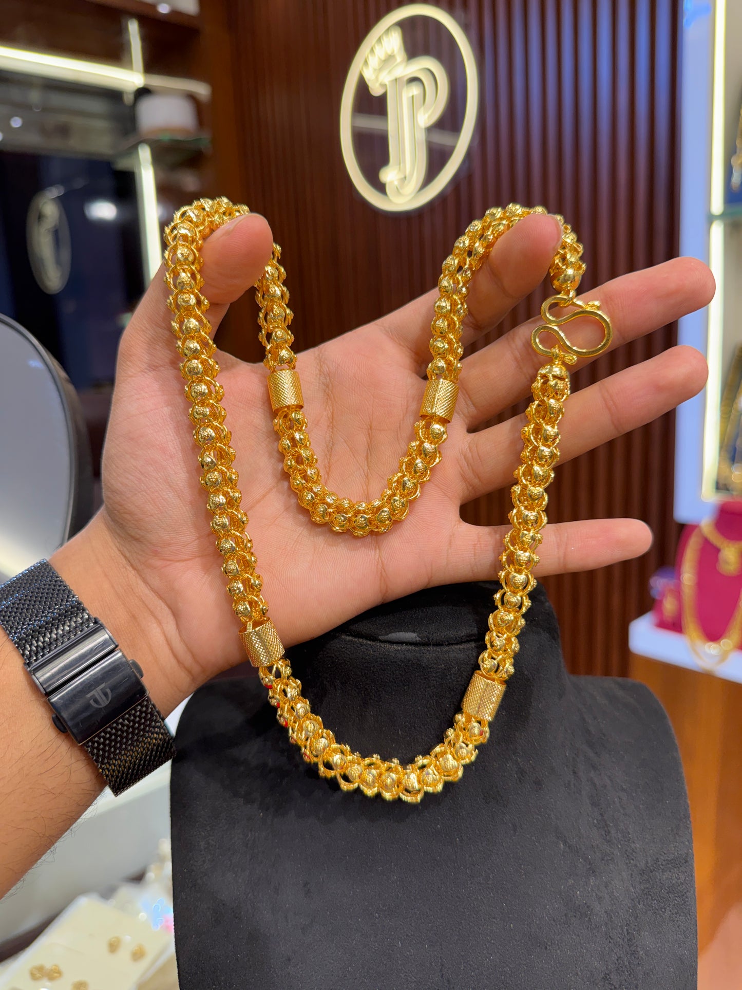 Chain ⭐⭐⭐⭐☆ 4.3 (9,210)
