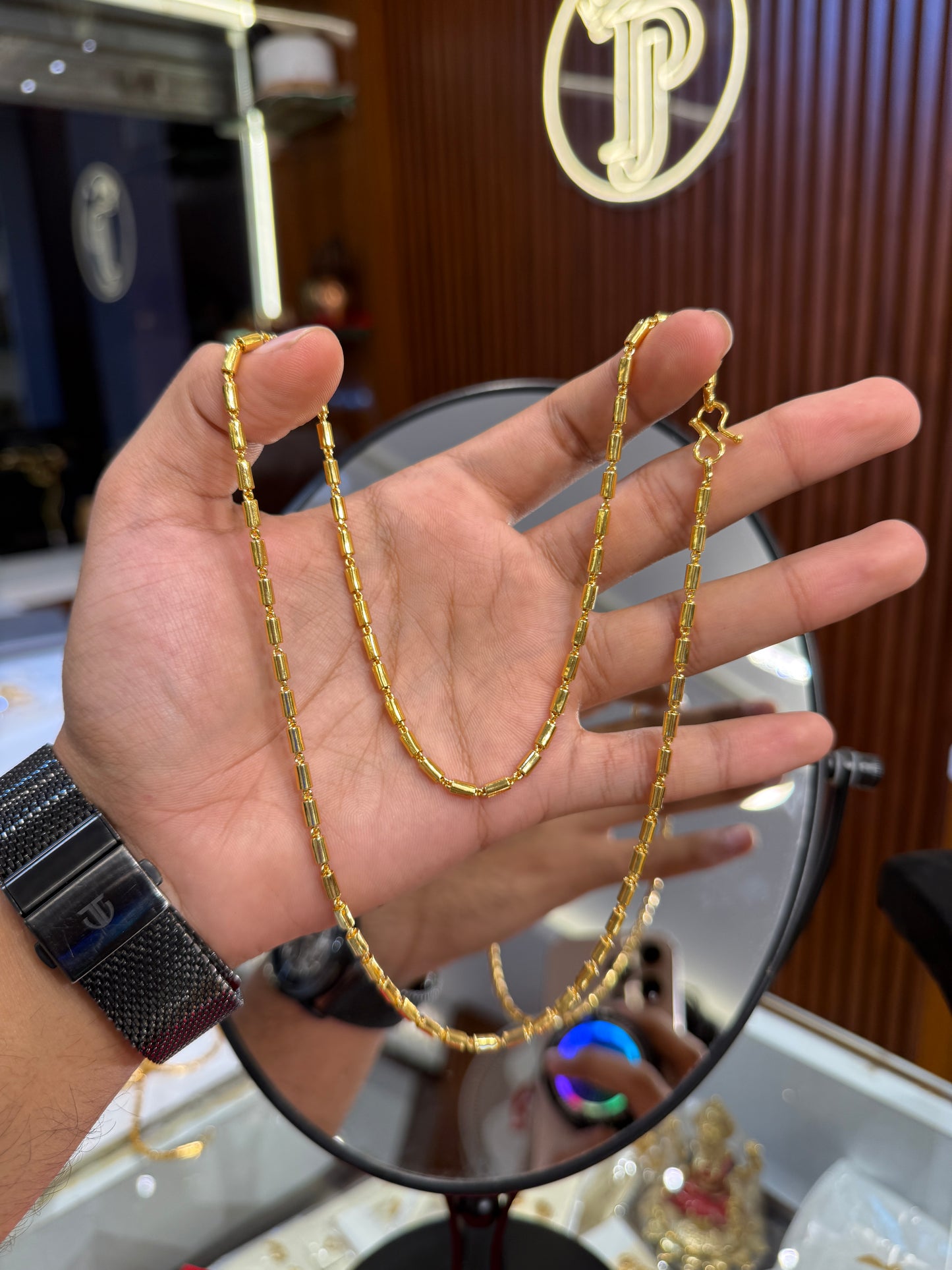 Chain ⭐⭐⭐⭐☆ 4.1 (5,670)