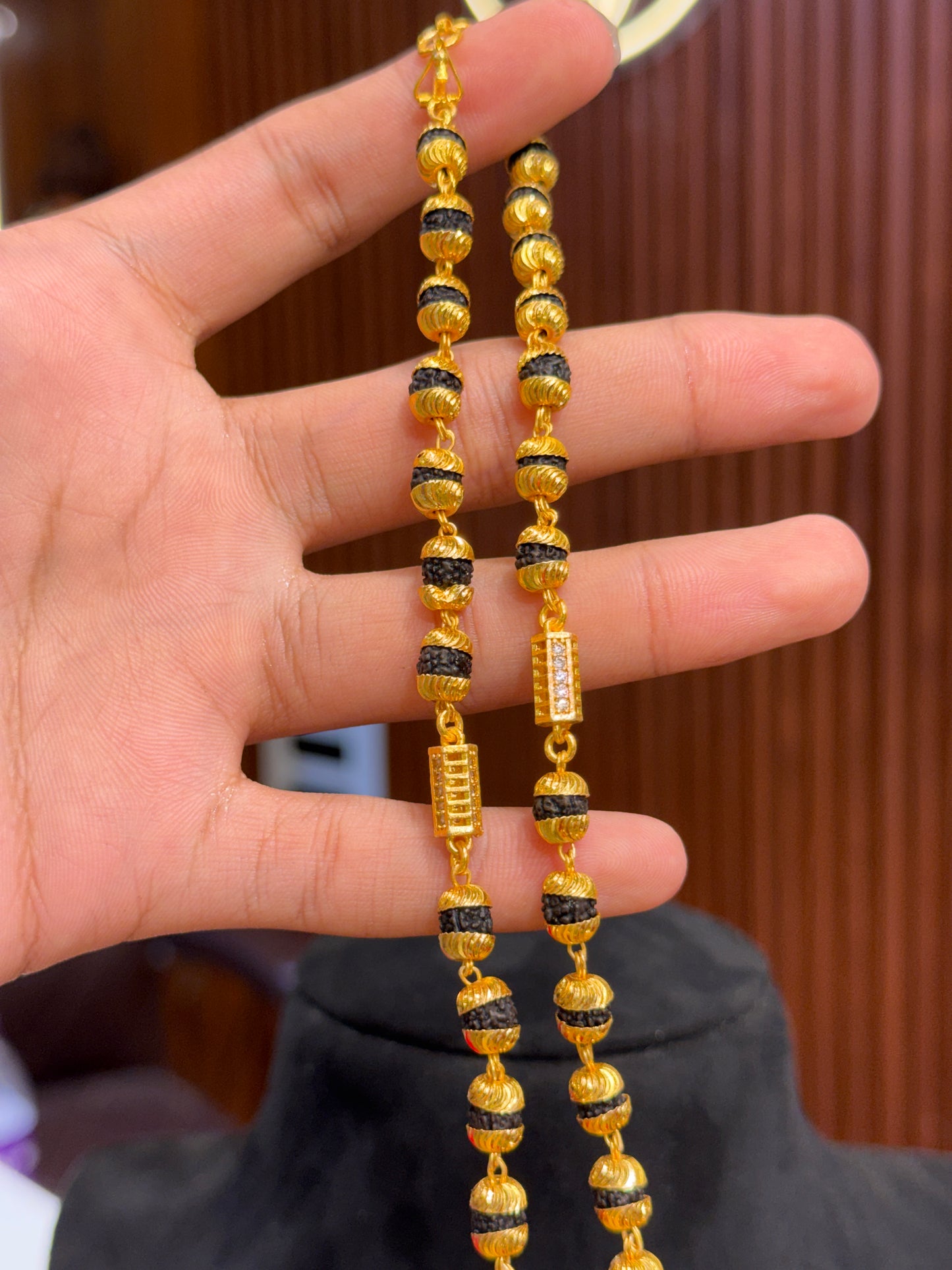 Chain.	⭐⭐⭐⭐⭐ 4.8 (9,430)