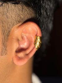Ear cuff