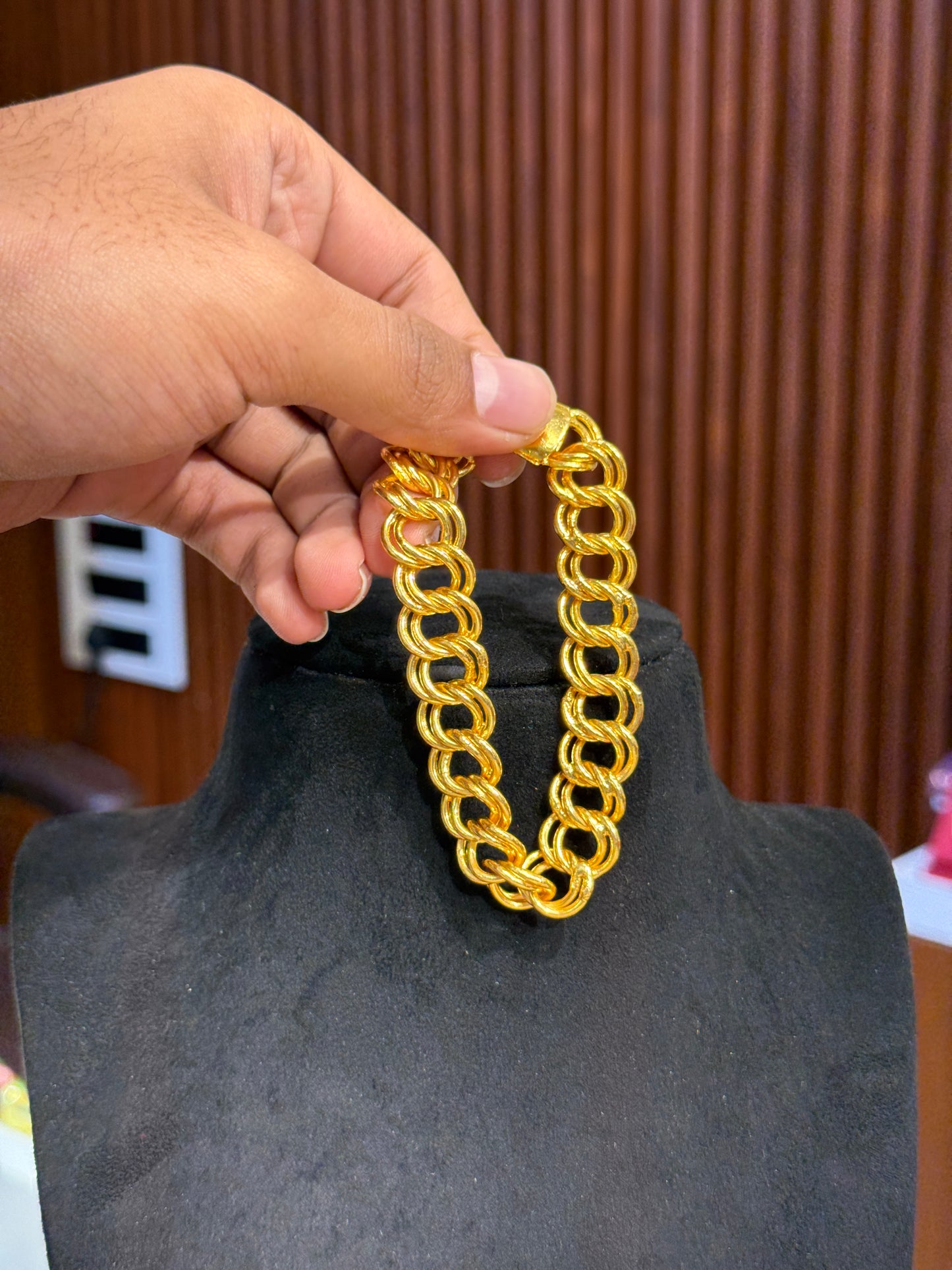 Kadi Bracelet 	⭐⭐⭐⭐⭐ 4.6 (22,540)