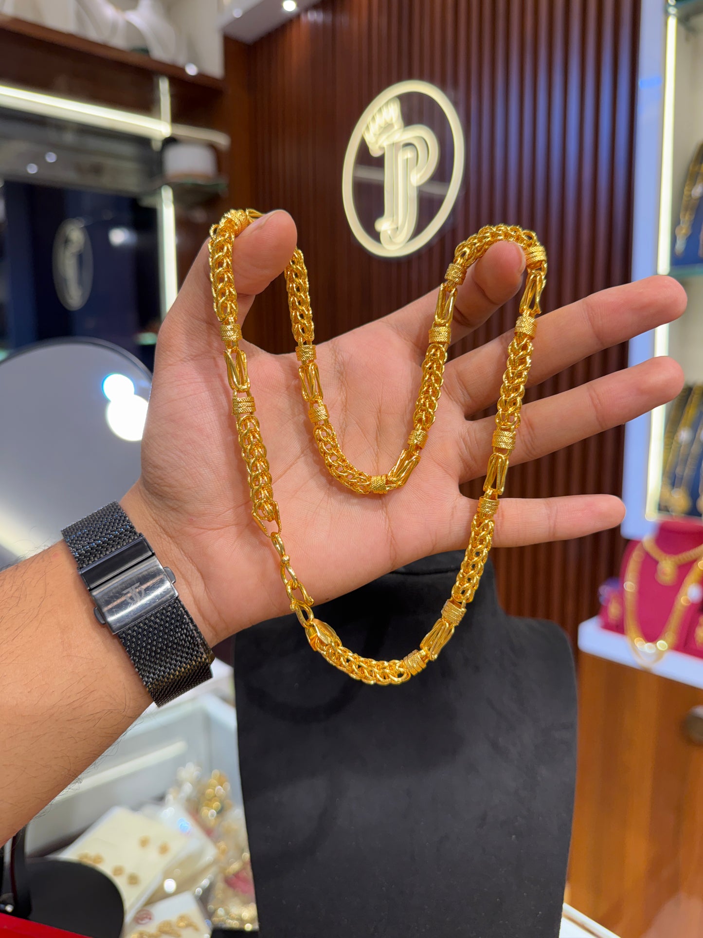 Chain ⭐⭐⭐⭐⭐ 4.9 (12,845)