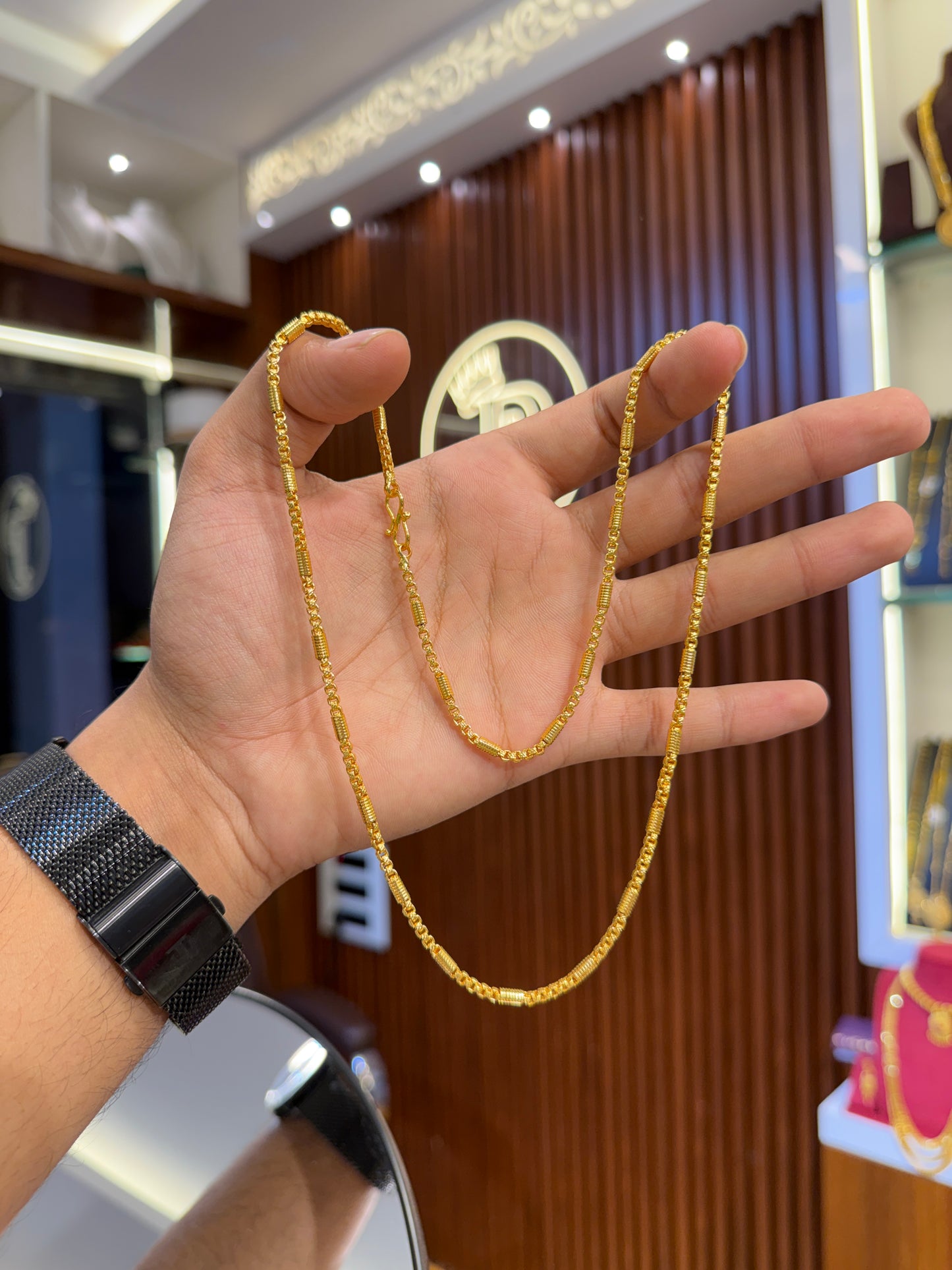 Chain ⭐⭐⭐☆☆ 3.1 (5,640)